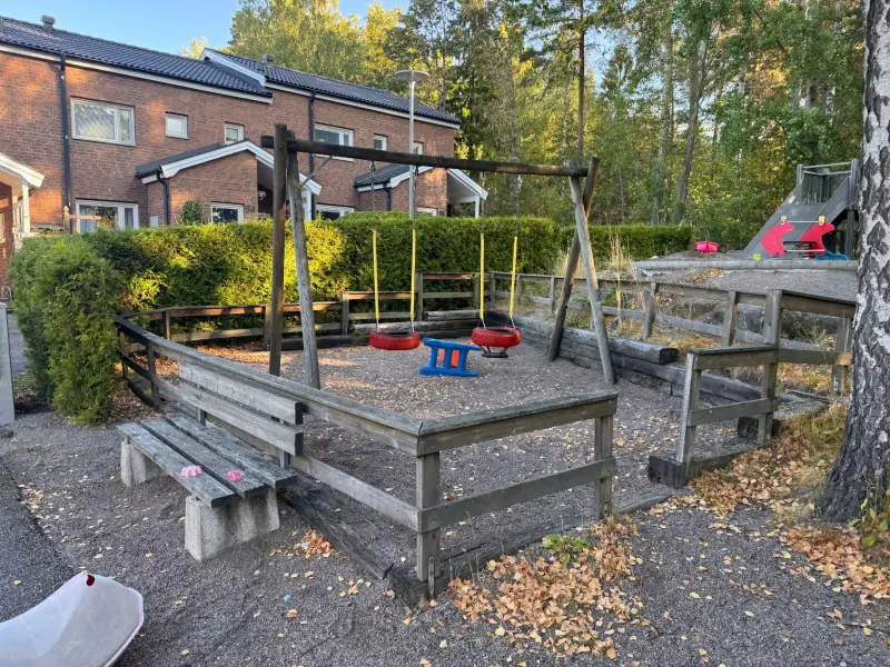 Renovering av uteplats – BRF i Uppsala, bild 2 av 10